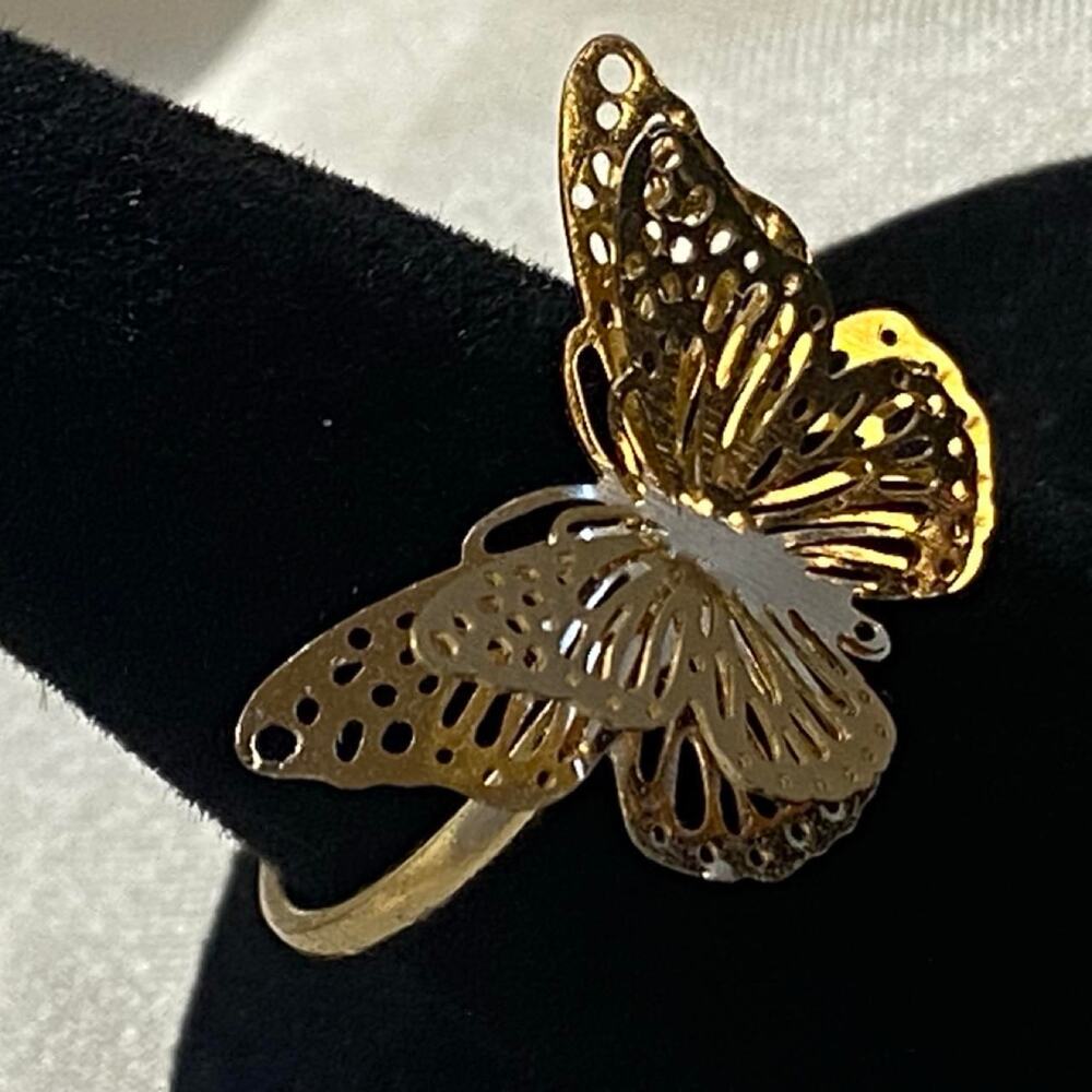 Vintage Gold Tone 3D Butterfly Ring Adjustable Filigree Pierced Wing Fairycore